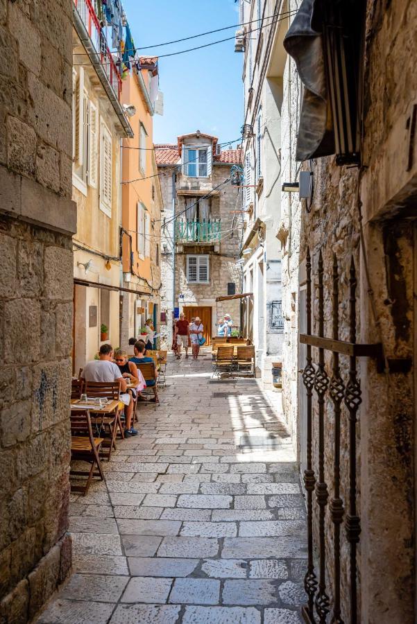 Golden Dream in Diocletian Palace Split Exterior foto